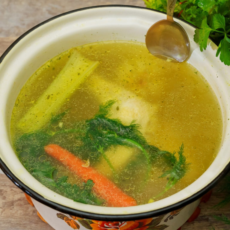 Easy Chicken Broth easy-chicken-broth